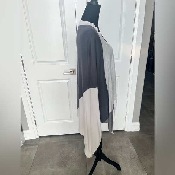 Lululemon Hatha wrap size o/s item 08-45 - Picture 5 of 9